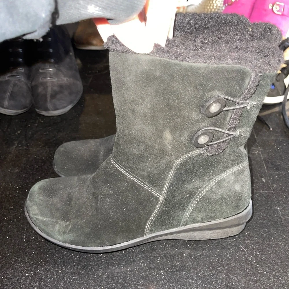Clarks Anna Curly Ankle Boots